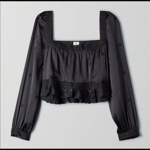 Aritzia long sleeve flowy shirt